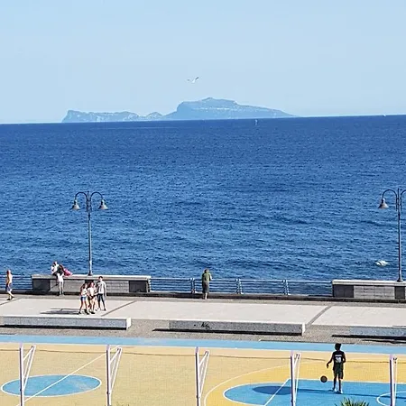 Del Mare Pozzuoli