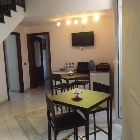 ベッド・アンド・ブレックファスト Del Mare