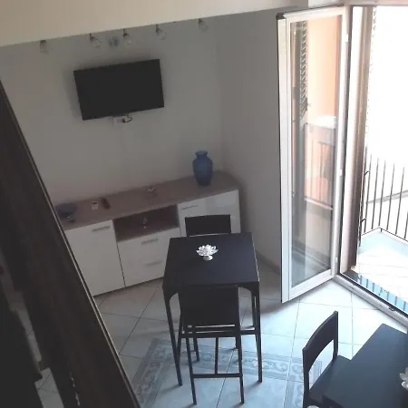 Del Mare 3* ポッツオーリ