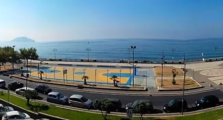 Alojamento de Acomodação e Pequeno-almoço Del Mare 3*