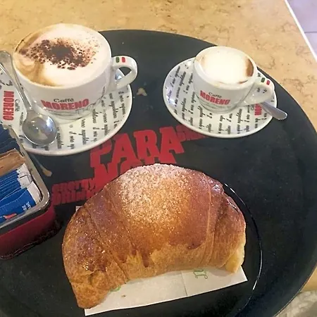 Alojamento de Acomodação e Pequeno-almoço Del Mare Pozzuoli